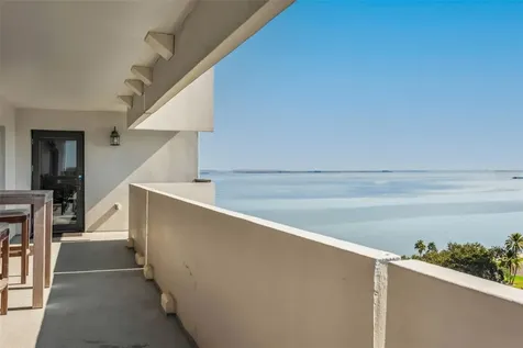 4141 Bayshore Boulevard Tampa FL 33611