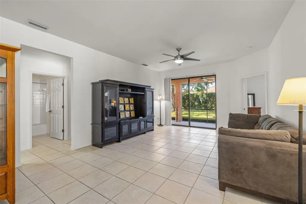 5808 Hidden Falls Lane Apollo Beach FL 33572