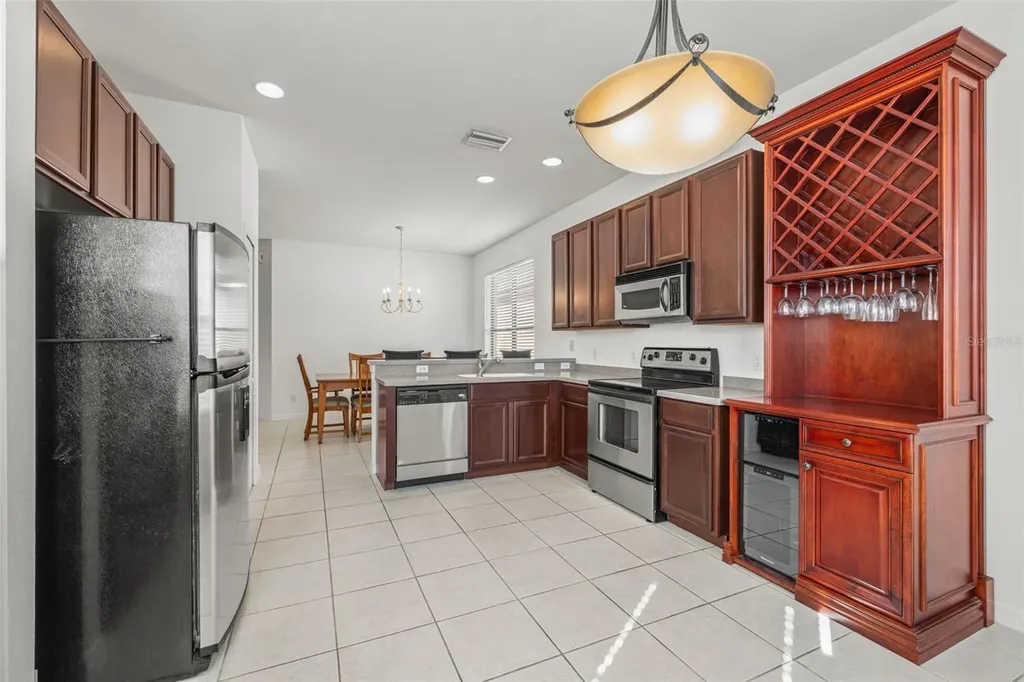 5808 Hidden Falls Lane Apollo Beach FL 33572