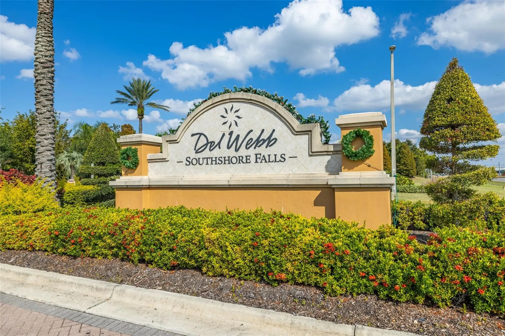 5808 Hidden Falls Lane Apollo Beach FL 33572