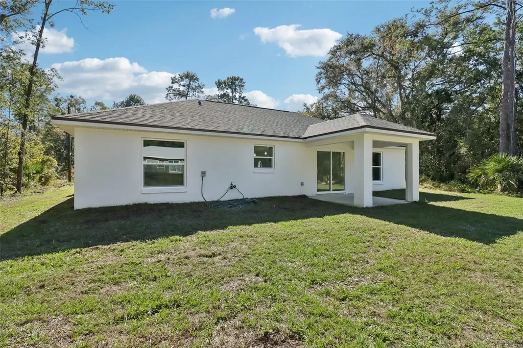 3 Sequoia Drive Trace Ocklawaha FL 32179