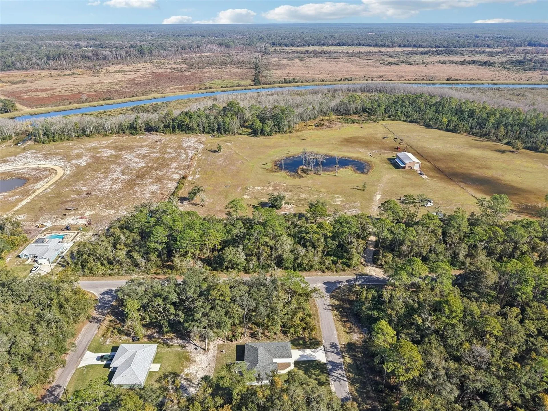 3 Sequoia Drive Trace Ocklawaha FL 32179