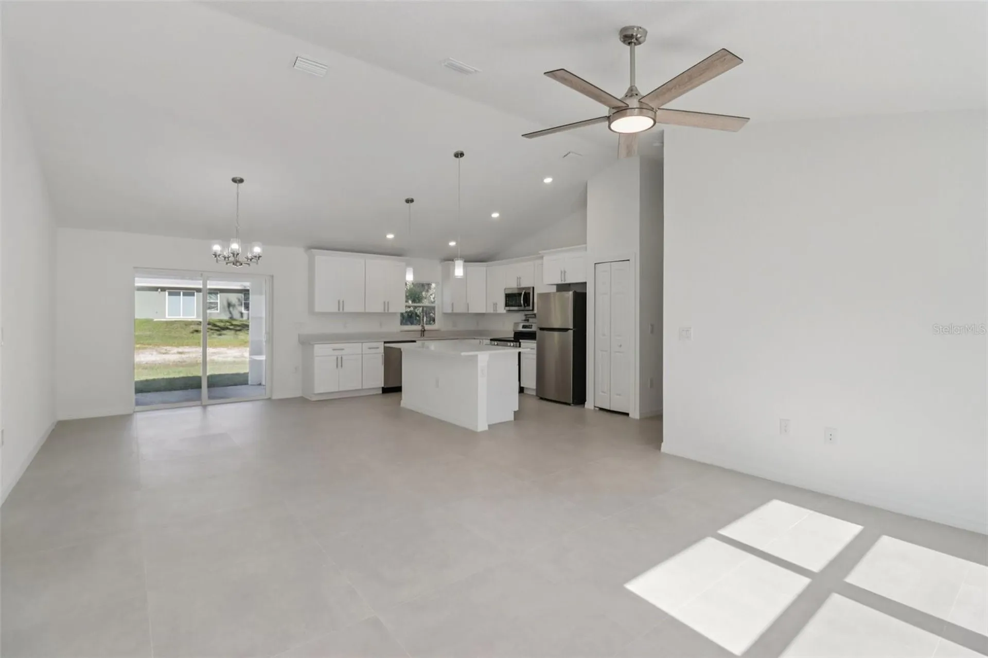3 Sequoia Drive Trace Ocklawaha FL 32179