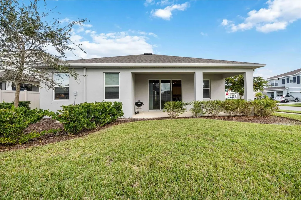 12689 Promenade Estates Boulevard Sarasota FL 34238