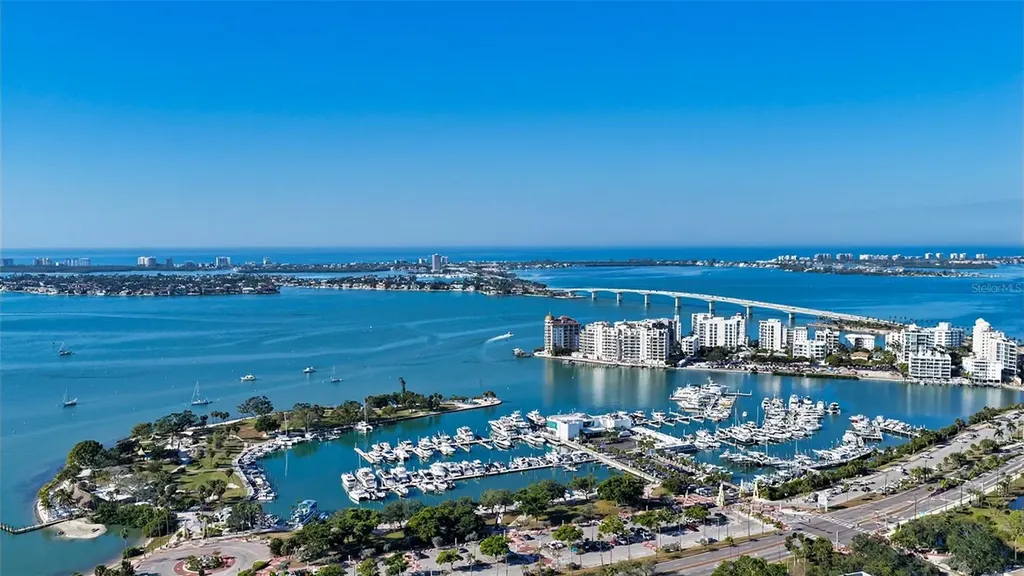 111 S Pineapple Avenue Sarasota FL 34236