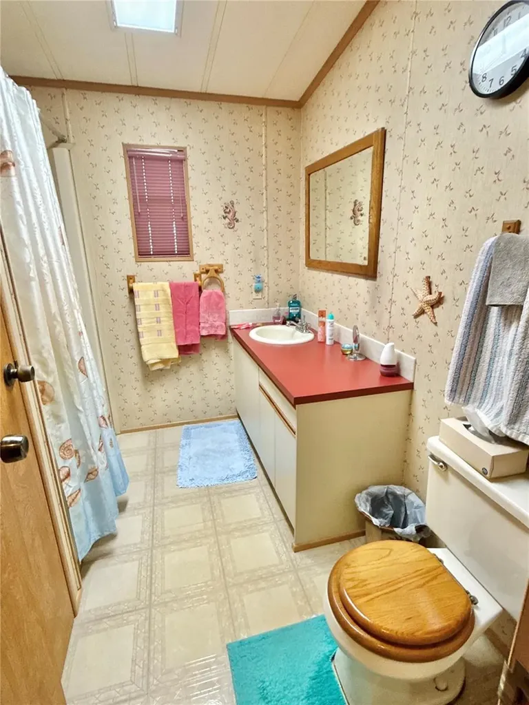 6821 Americana Drive NE St Petersburg FL 33702