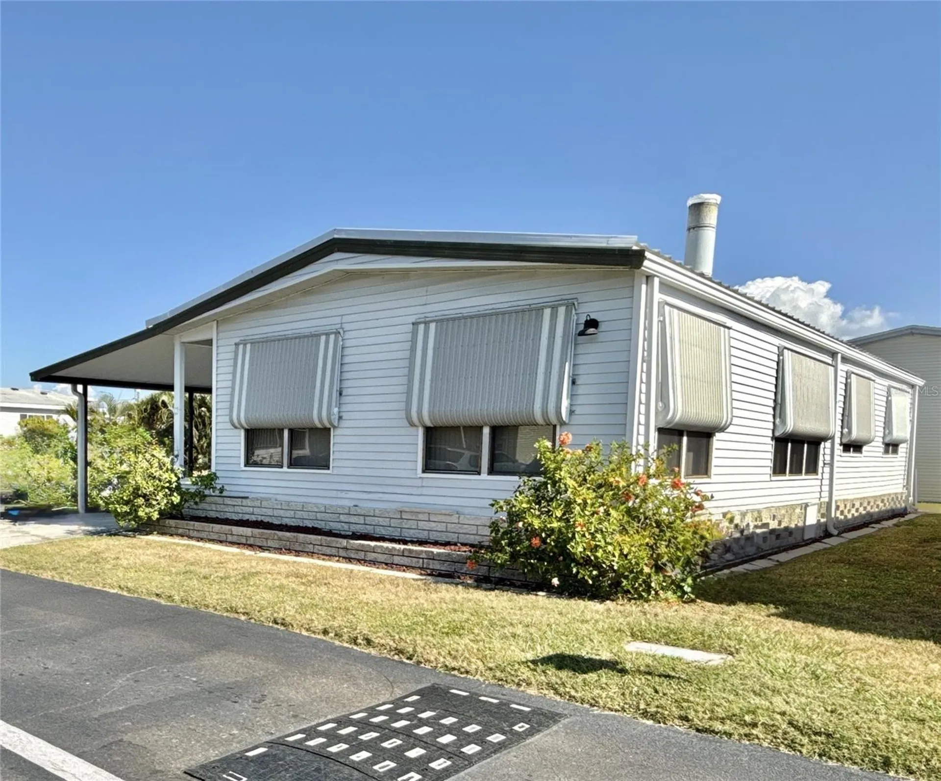 6821 Americana Drive NE St Petersburg FL 33702