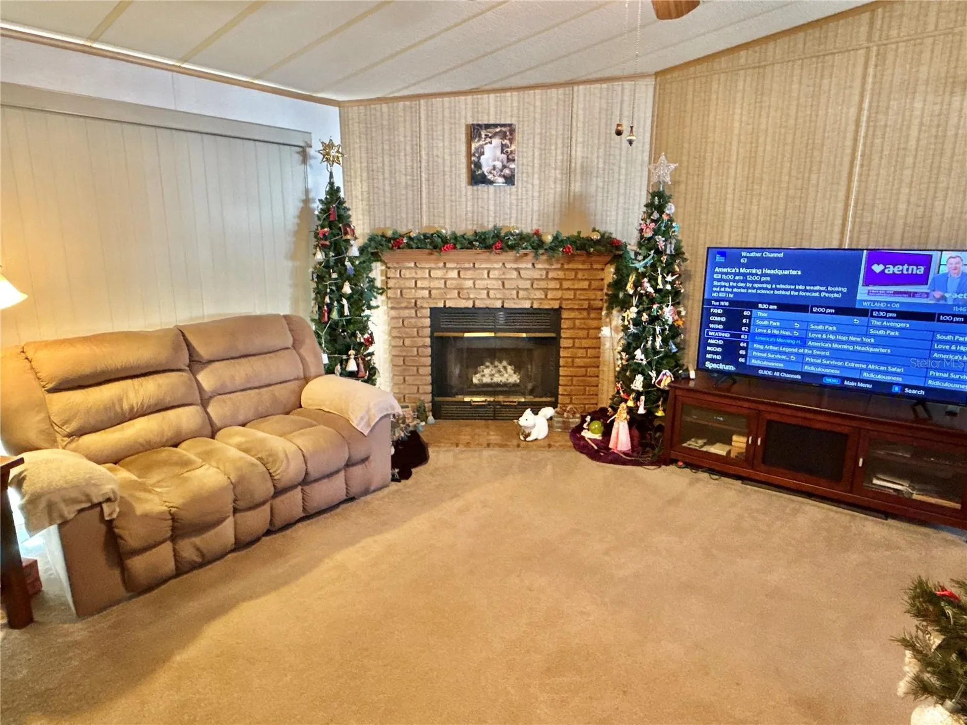 6821 Americana Drive NE St Petersburg FL 33702