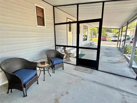 6821 Americana Drive NE St Petersburg FL 33702