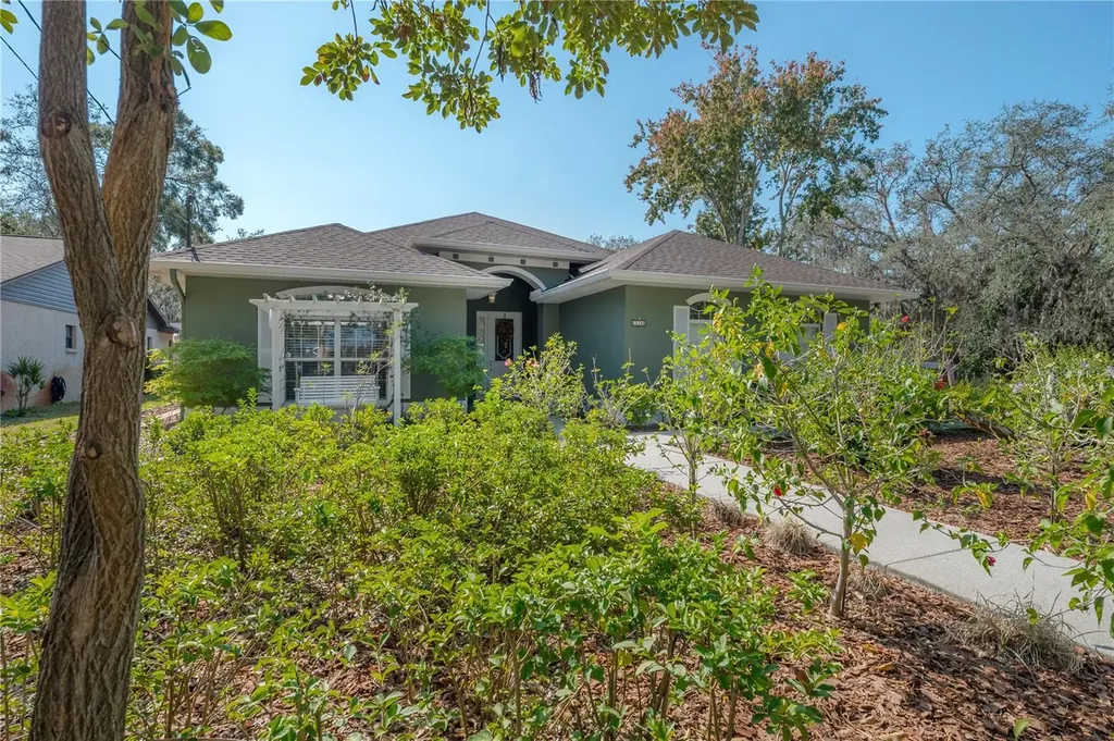12108 Riverhills Drive Temple Terrace FL 33617