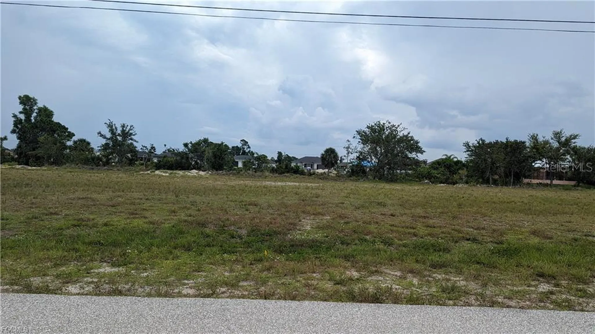 3077 NW 5th Avenue Cape Coral FL 33993