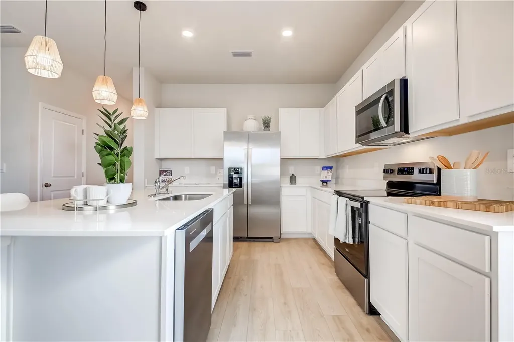 1643 East Bay Street Sarasota FL 34238