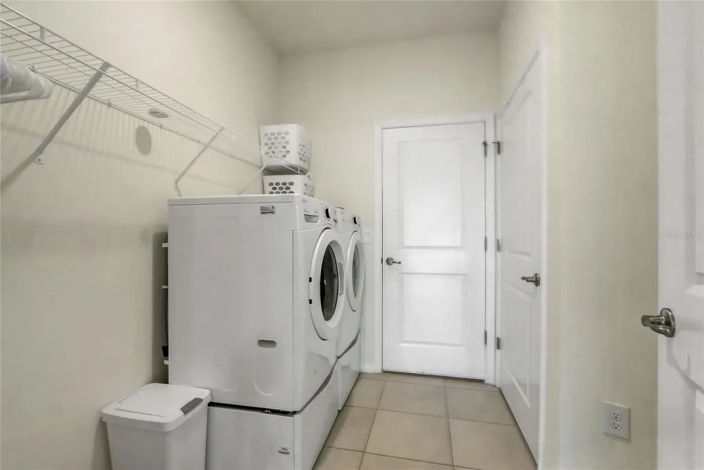 7889 Penrose Place Wildwood FL 34785