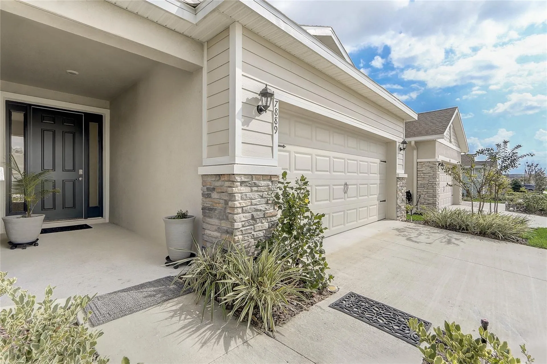 7889 Penrose Place Wildwood FL 34785