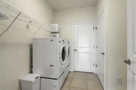 7889 Penrose Place Wildwood FL 34785
