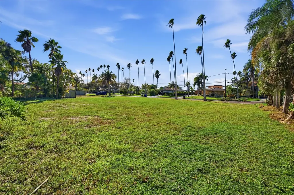 1645 Santa Barbara Drive Dunedin FL 34698