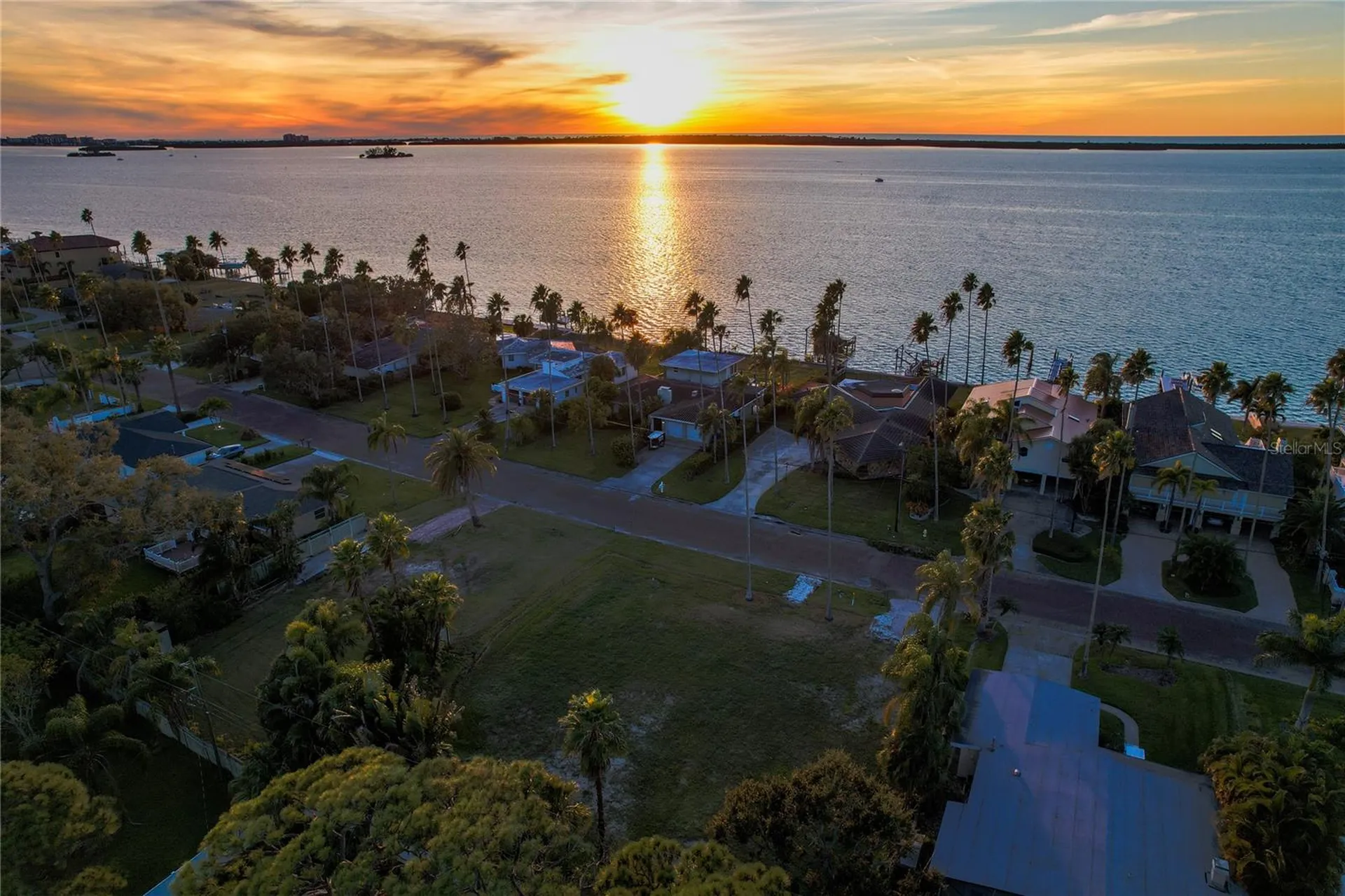 1645 Santa Barbara Drive Dunedin FL 34698