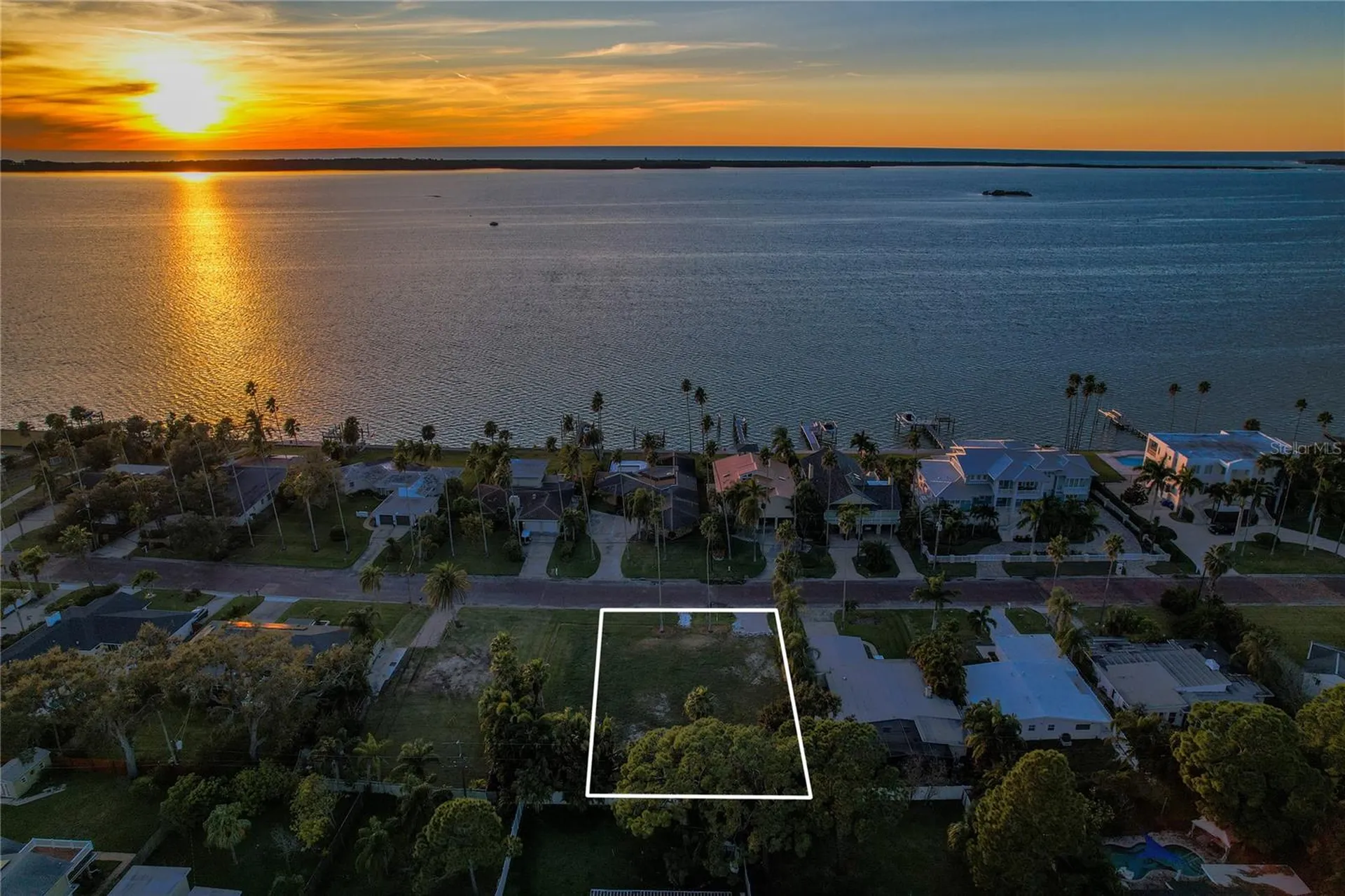 1645 Santa Barbara Drive Dunedin FL 34698