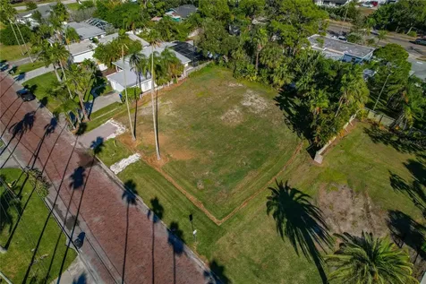 1645 Santa Barbara Drive Dunedin FL 34698