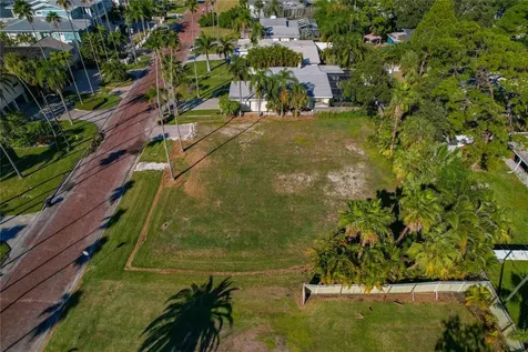 1645 Santa Barbara Drive Dunedin FL 34698