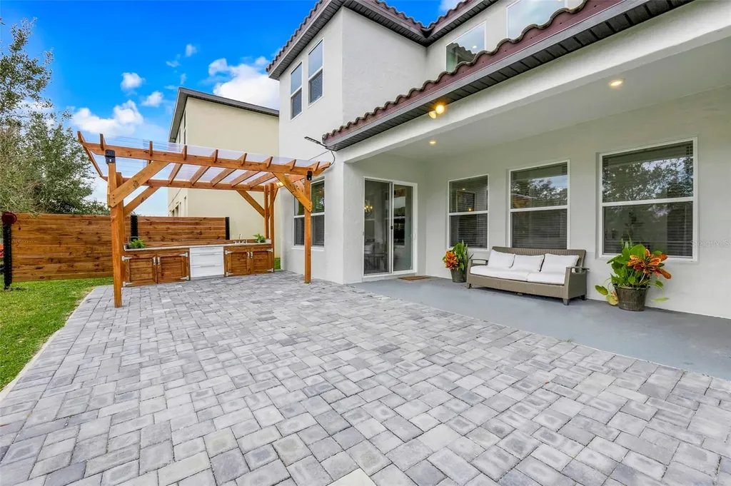 10067 Austrina Oak Loop Winter Garden FL 34787