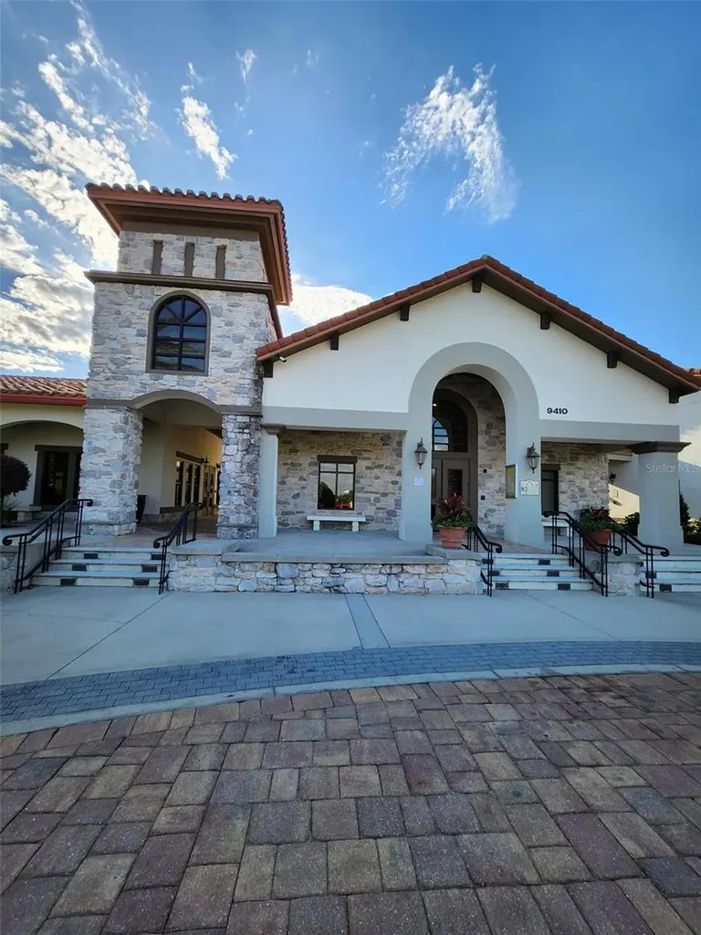 10067 Austrina Oak Loop Winter Garden FL 34787