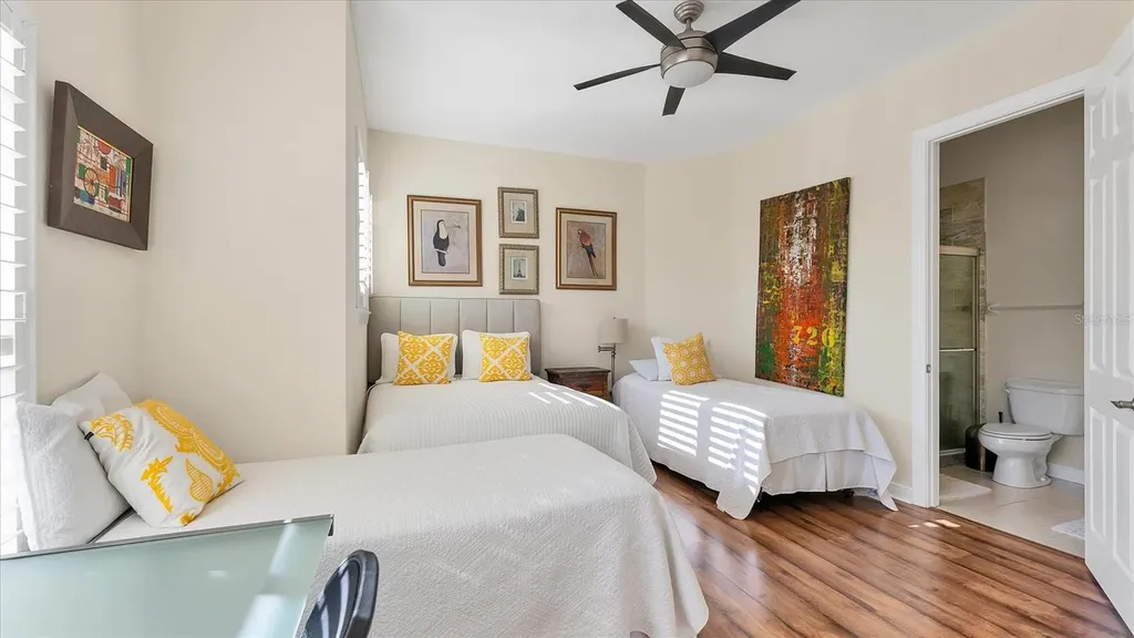 5421 46th Court W Bradenton FL 34210