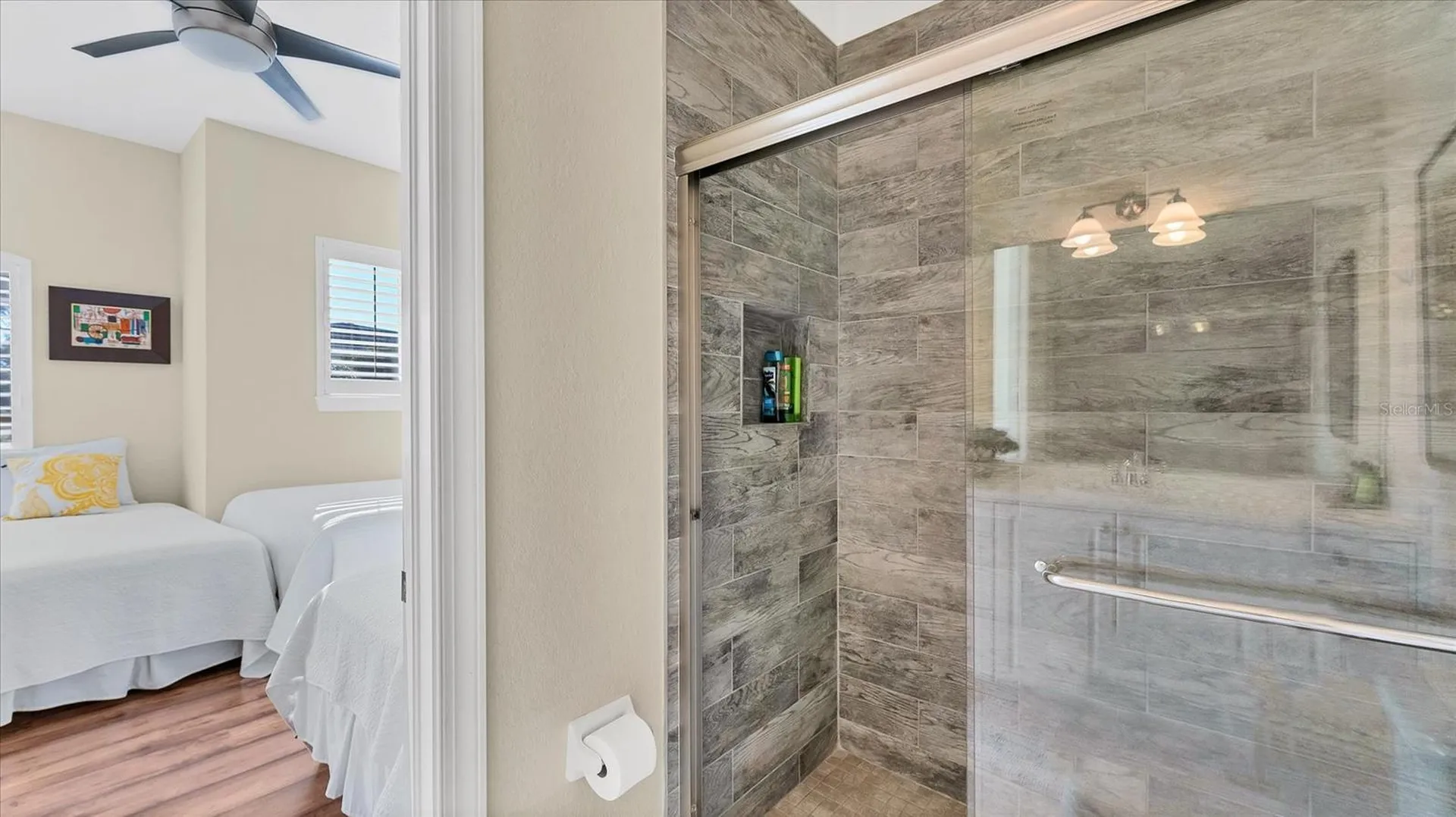 5421 46th Court W Bradenton FL 34210