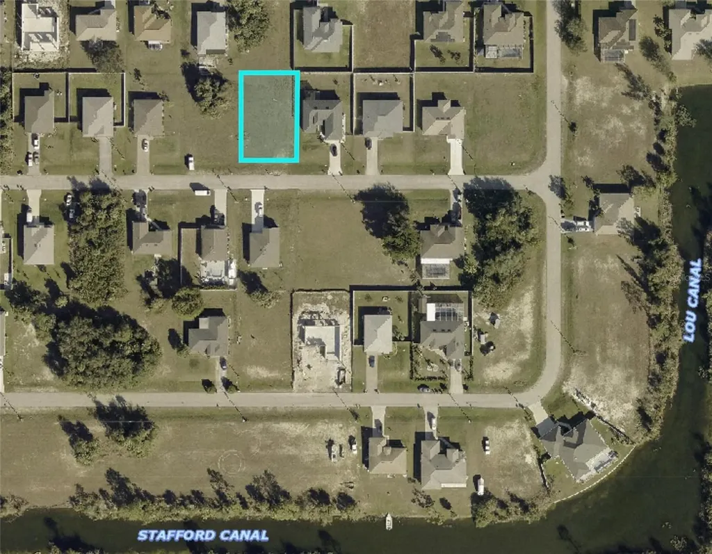 1439 NE 33rd Terrace Cape Coral FL 33909