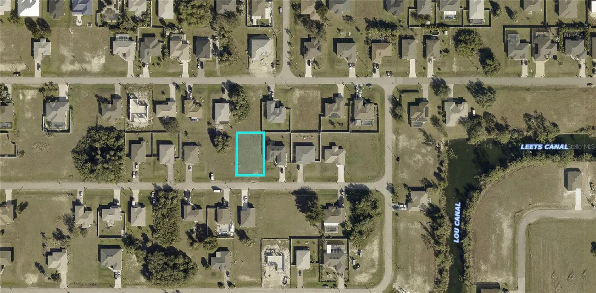 1439 NE 33rd Terrace Cape Coral FL 33909