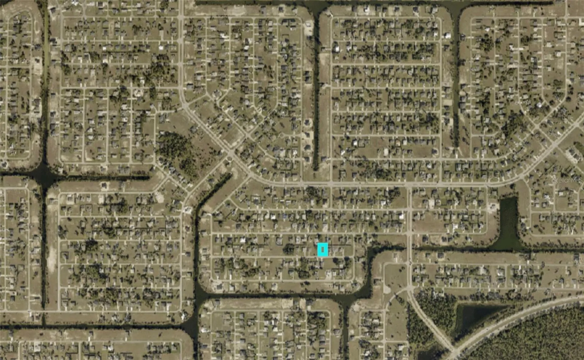 1439 NE 33rd Terrace Cape Coral FL 33909