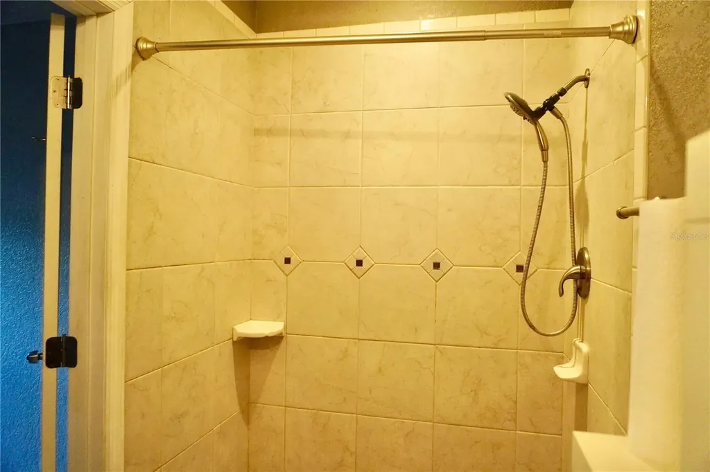 8 El Recodo Lakeland FL 33813