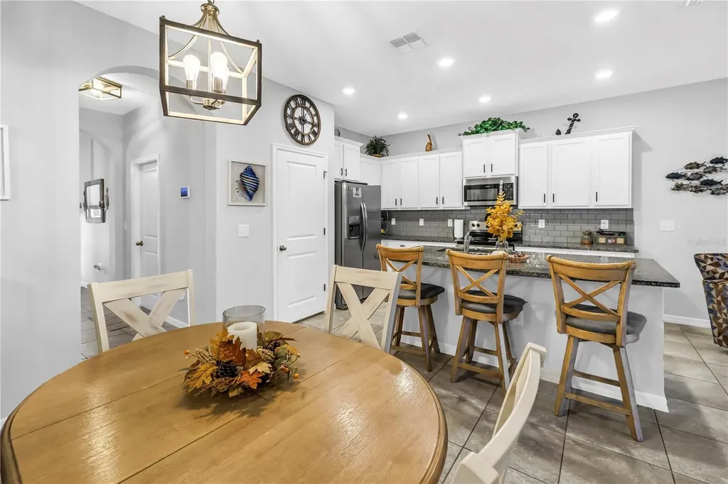 8637 Daydream Street Sarasota FL 34238