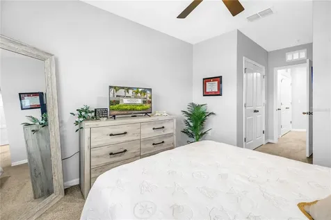 8637 Daydream Street Sarasota FL 34238
