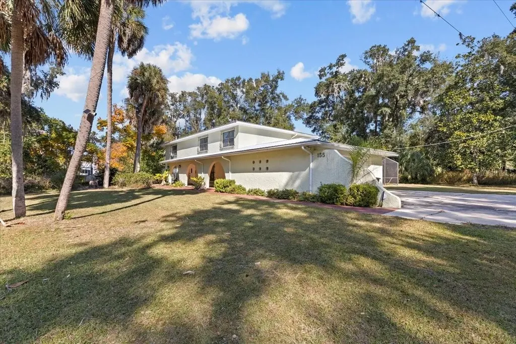 155 S Court Street Bronson FL 32621