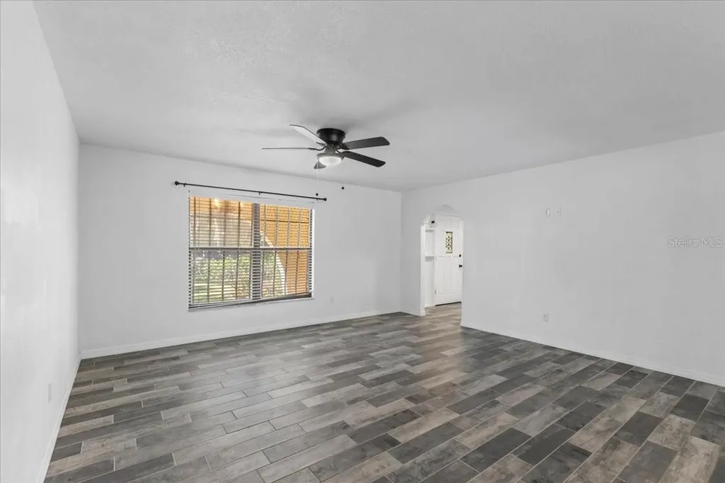 155 S Court Street Bronson FL 32621