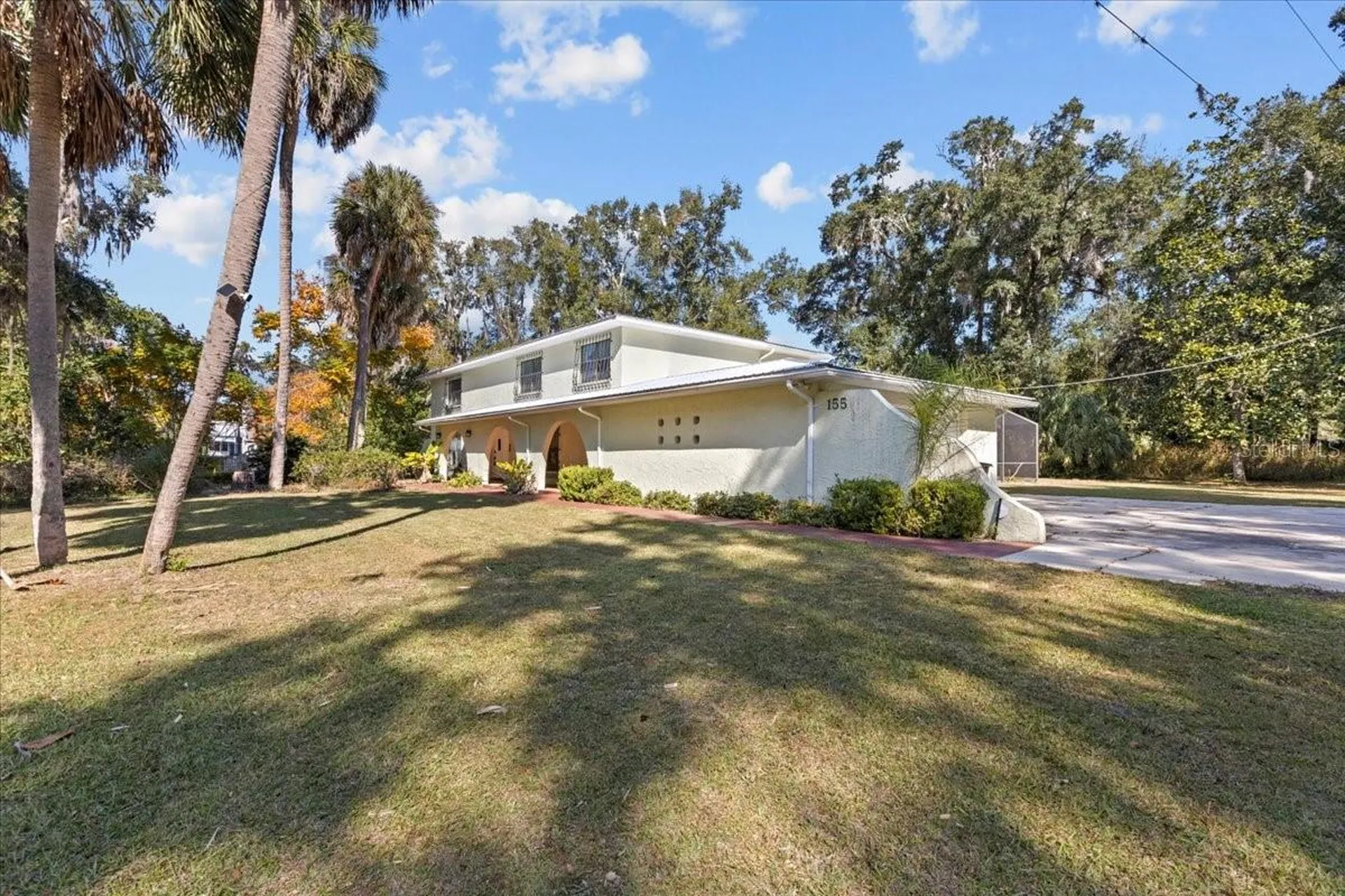 155 S Court Street Bronson FL 32621