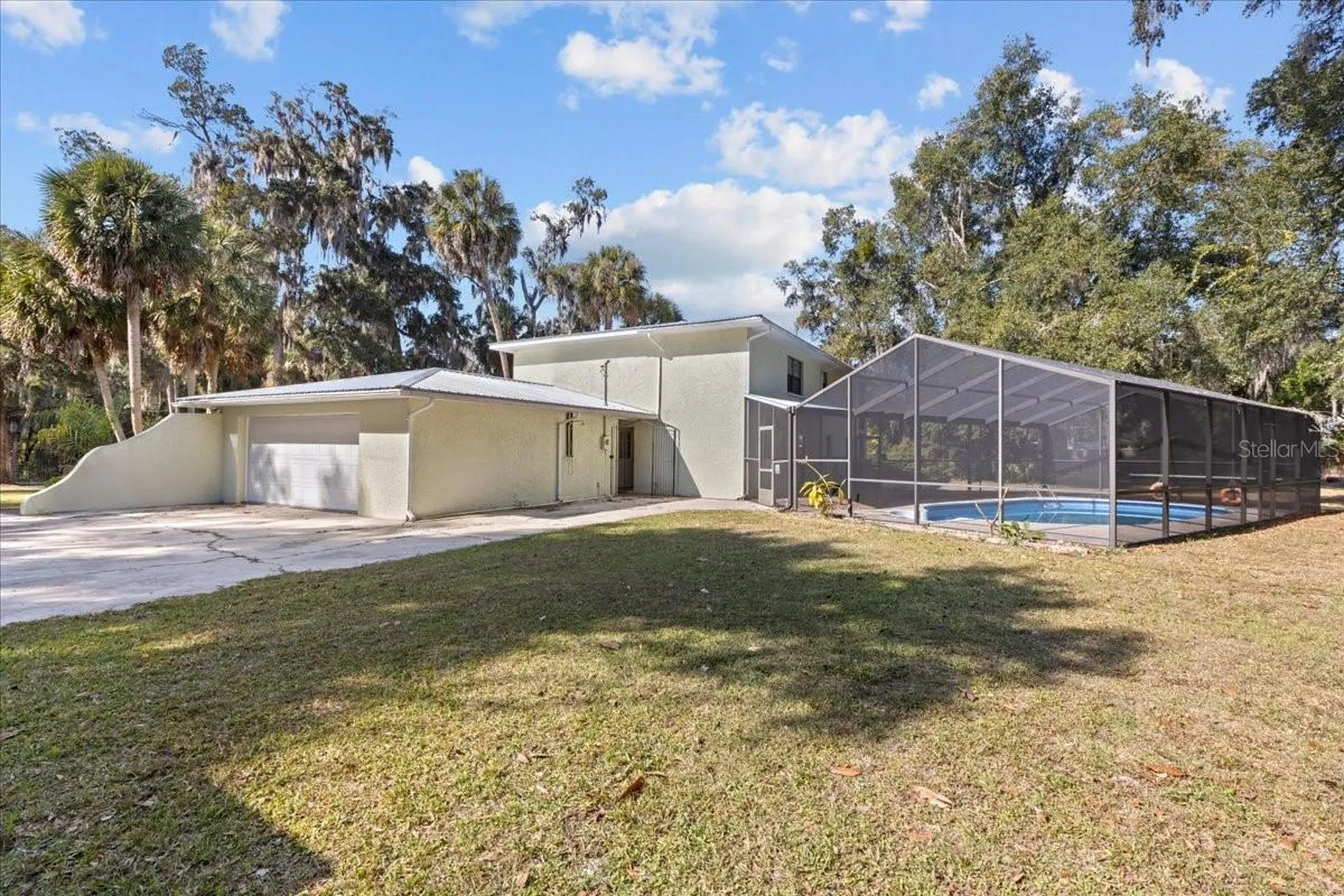 155 S Court Street Bronson FL 32621