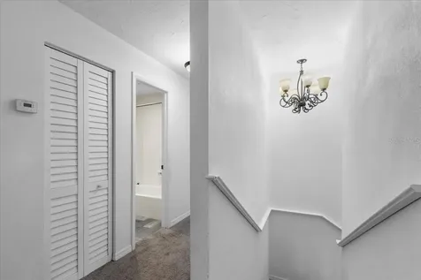 155 S Court Street Bronson FL 32621