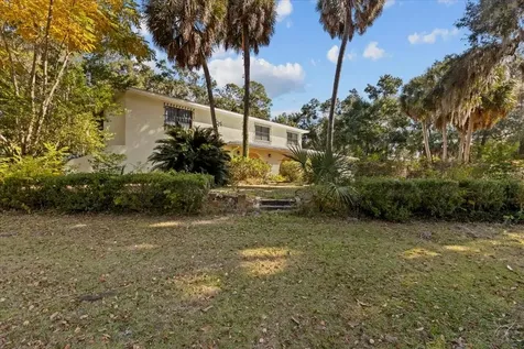 155 S Court Street Bronson FL 32621