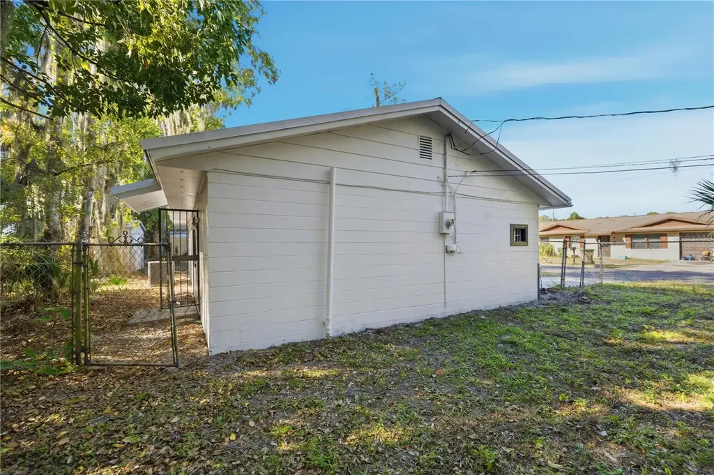 1915 Bronson Street Palatka FL 32177
