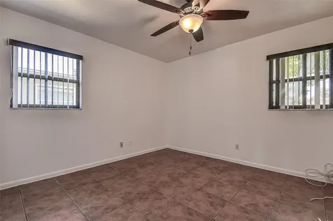 7726 33rd Avenue N St Petersburg FL 33710
