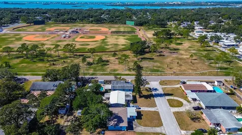 7726 33rd Avenue N St Petersburg FL 33710