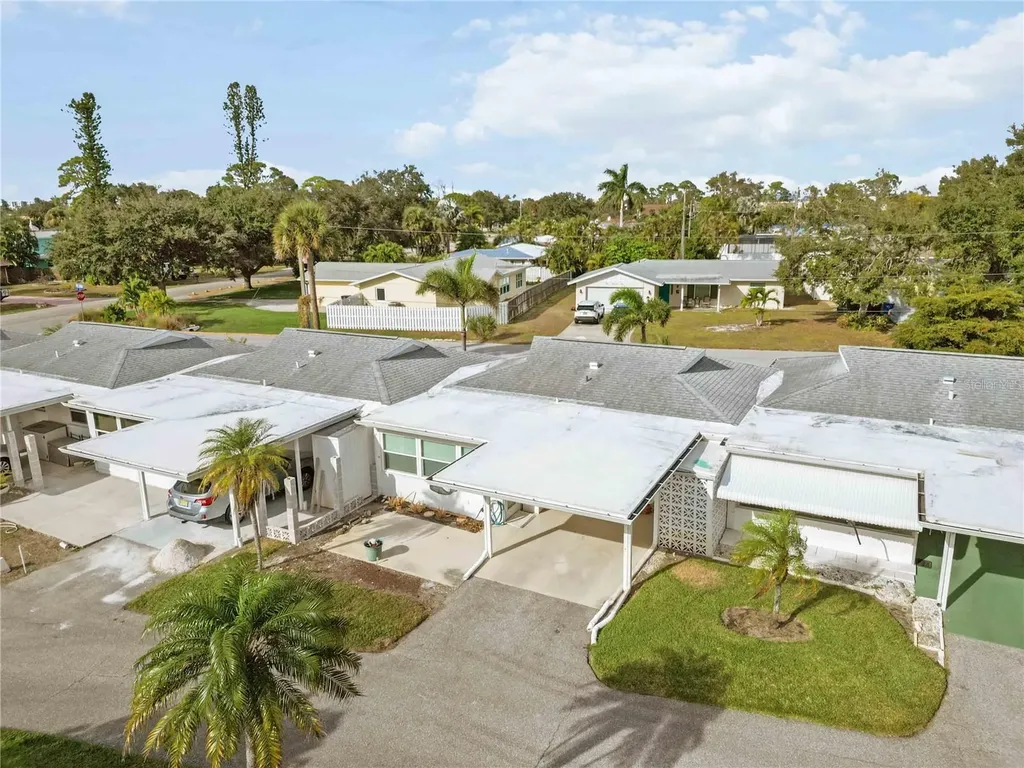 112 The Corso Venice FL 34285