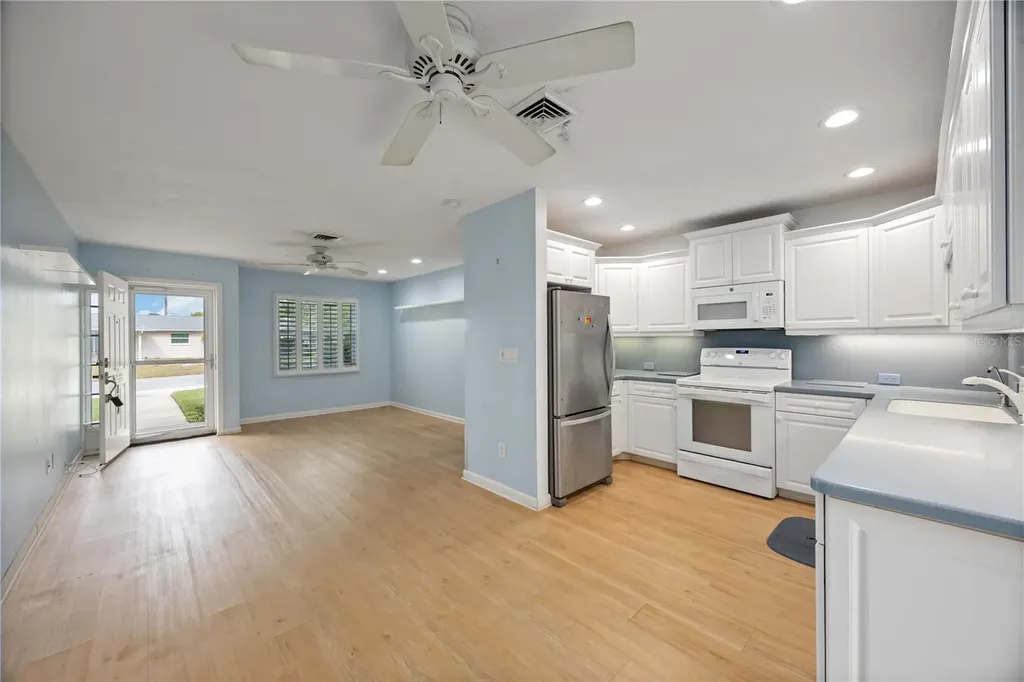 112 The Corso Venice FL 34285