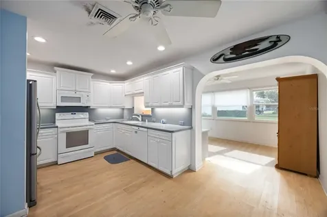 112 The Corso Venice FL 34285