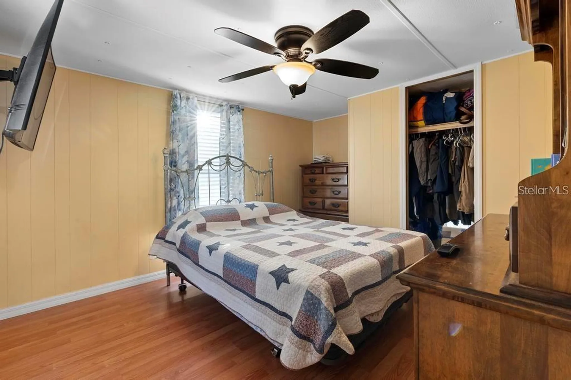 207 Robinhood Drive Deland FL 32724