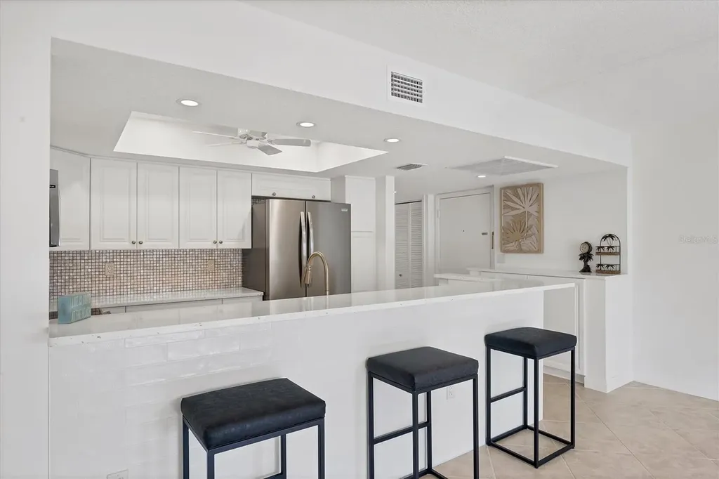 2810 N Beach Road Englewood FL 34223