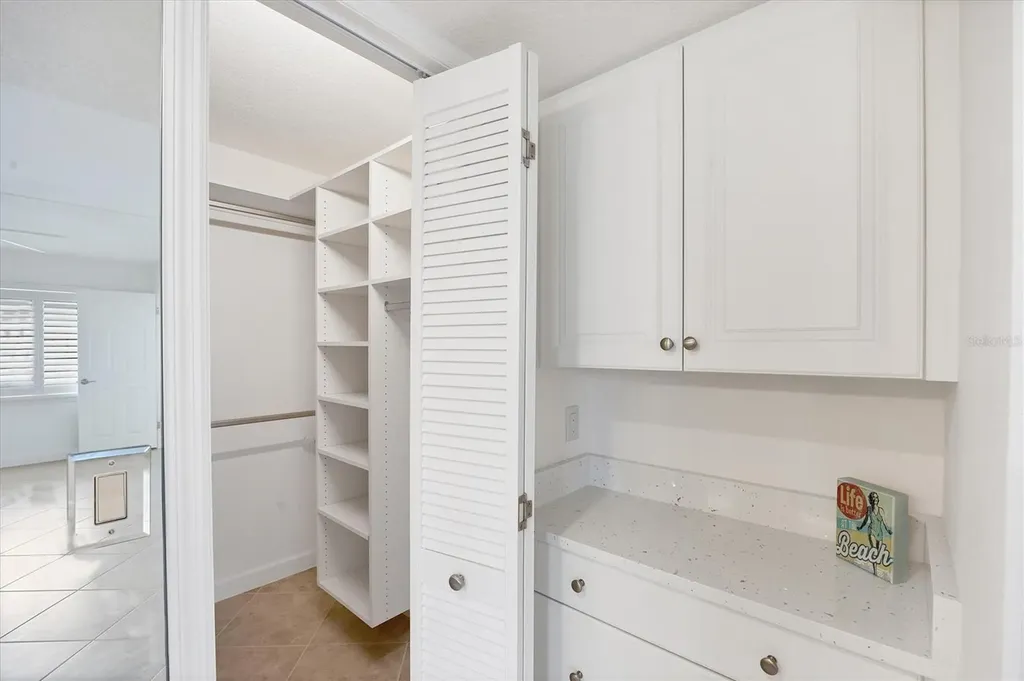 2810 N Beach Road Englewood FL 34223