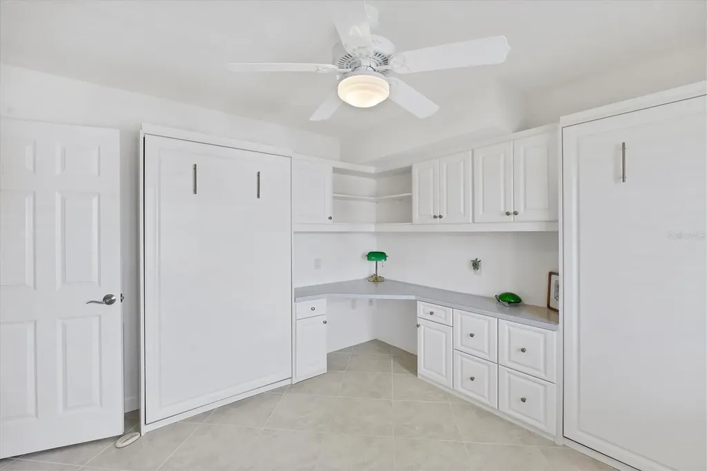 2810 N Beach Road Englewood FL 34223